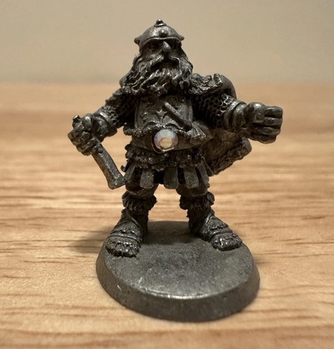 Pewter warrior dwarf with gem - warrior,